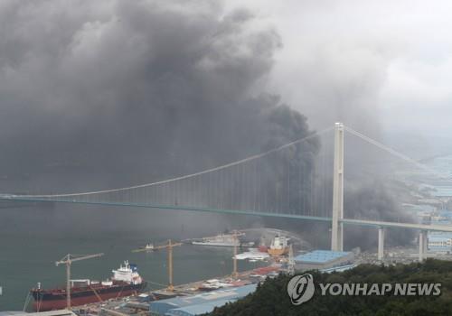 울산대교, 선박 폭발화재로 200억대 피해 추정…정밀 용역 실시