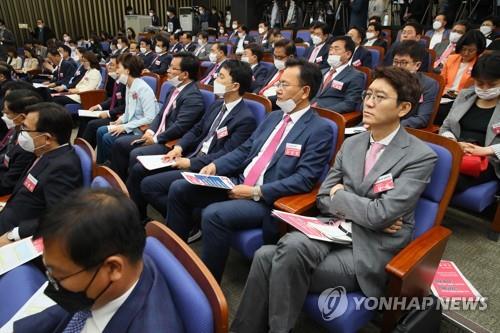 주호영 "집권의지 없어 총선 패배"…권영세 "국민눈높이 못맞춰"