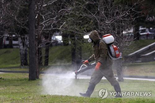 코로나19 확산도 버거운데…러시아서 야생진드기 '주의보'