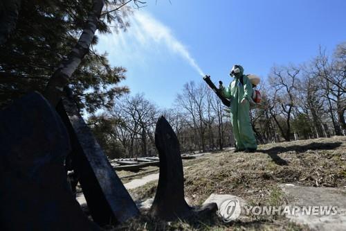 코로나19 확산도 버거운데…러시아서 야생진드기 '주의보'