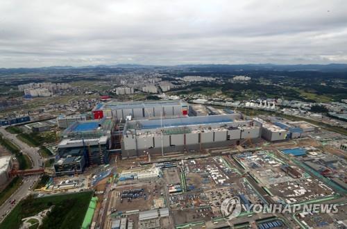 삼성전자 평택공장 증설 공사장, 코로나19 확진자 나와 폐쇄