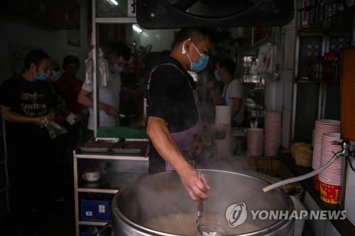 "코로나19 여파, 중국 저소득층 일자리 타격 심각"