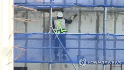 '건설일용직 노후보장' 퇴직공제 가입 대상 확대…내달 시행