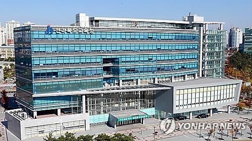 전북 고교 3학년 내일 등교…마스크 착용 의무·등교전 발열체크