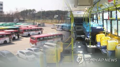 "개학만 기다렸다"…등교 시작에 학교앞 상인들 '화색'