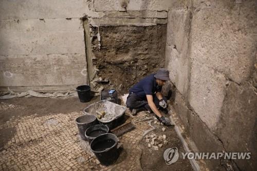 이스라엘 "동예루살렘 서쪽벽 근처서 2천년전 지하건물 발견"