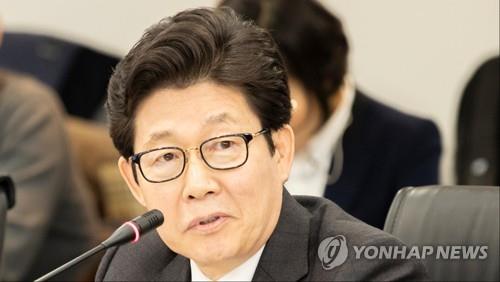 조명래 "환경산업체들, 코로나19 경제 위기 극복하도록 지원"