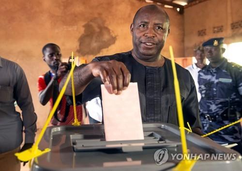 아프리카 부룬디 대선에 여당 후보 은데이시미예 당선