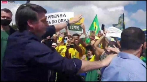 '코로나 대응실패' 브라질 대통령 언론 탓…"트럼프도 고통받아"