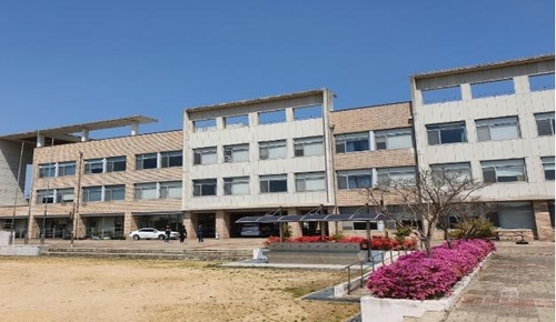 광주 외국인 학교, 학생 수 감소에 운영 위기(종합)