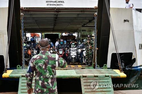 인도네시아 '코로나 준봉쇄' 해제 준비…군·경 34만명 배치