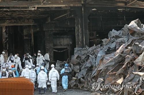 이천 화재 참사 한 달…화재원인 규명 관건은 '30ｍ의 비밀'