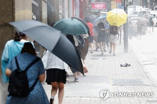 홍콩서 국가법 반대시위…"경찰 저지 속 약 300명 체포"