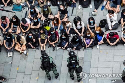 '홍콩보안법 후폭풍'…중국경제에 톈안먼 사태급 충격주나