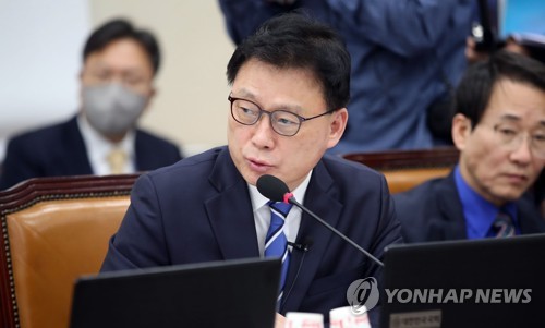 의안번호 2100001 누구에게…4박5일 '뻗치기' 시작