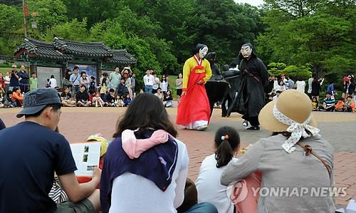 강릉시 문화예술 행사 내달 재개…대규모 공연은 연기
