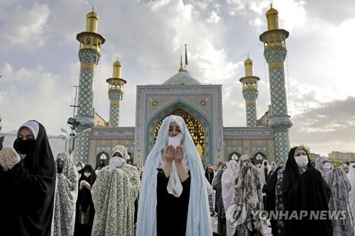 이란, 코로나19 재확산 속 모스크 예배 재개