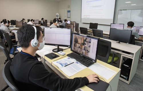 사상 첫 온라인 삼성고시 무사히 끝나…새 트렌드 될까