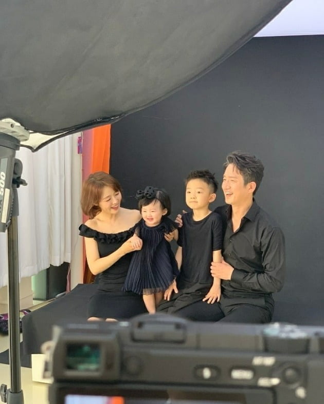 정준호-이하정네 가족사진 / 사진=이하정 인스타그램