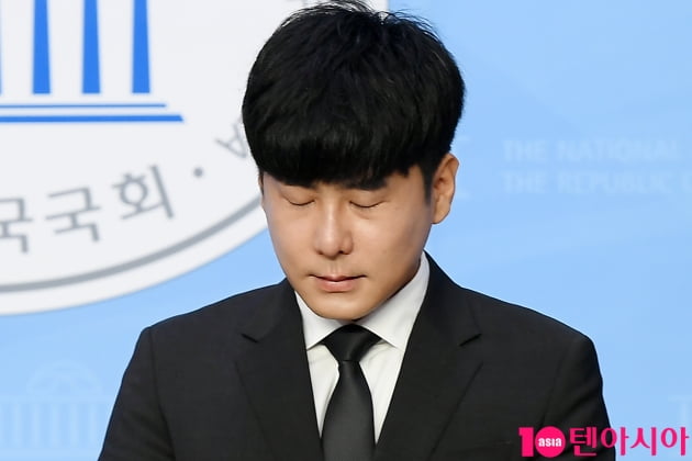 [TEN 포토] 故 구하라의 친오빠 구호인 '구하라법 통과 호소'