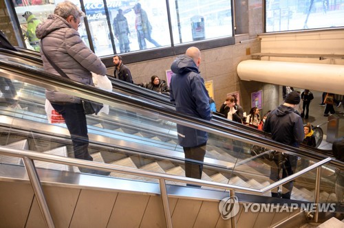 스웨덴 집단면역 암울…노인희생 속 항체보유율 겨우 7.3%