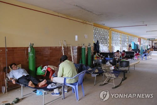 '전국민 격리'에도 코로나19 안 잡히는 페루…확진자 10만명