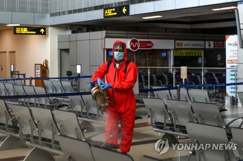 인도, '항공 셧다운' 두달만인 25일 국내선 운항 재개