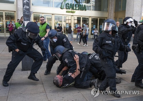 코로나19 잡아가는 독일, 완화조치 이후 재확산 우려