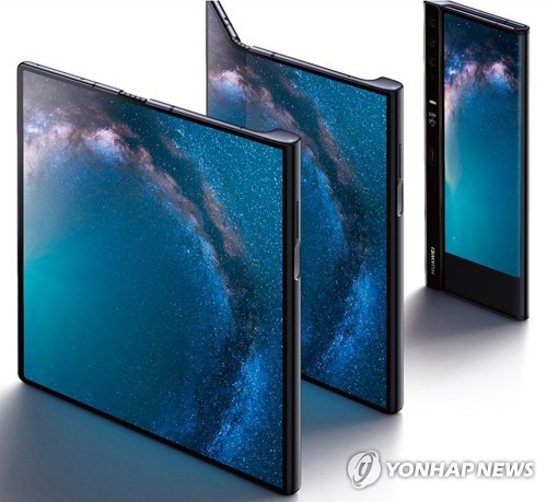 중국 화웨이, 차기 폴더블폰에 삼성 패널 탑재할 듯