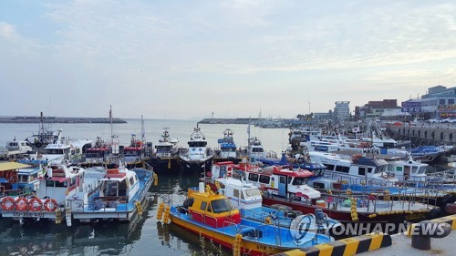 군산 비응항서 50대 선원 실족사