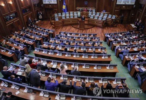 코로나19 위기 속 연정붕괴 코소보 새 내각 돌파구 찾나