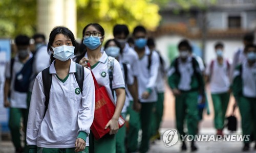 중국서 마스크 쓰고 뛰던 학생 돌연사…체육시험 잇단 취소