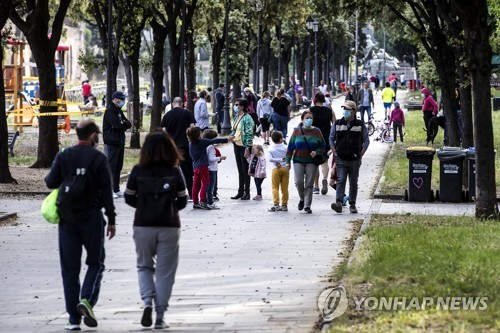 유럽, 코로나19 봉쇄 완화 본격화…일부선 관광재개 만지작