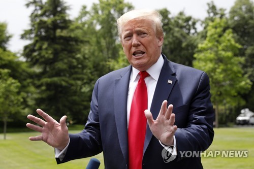 트럼프, 중국의 '홍콩 국가보안법' 추진에 "강력 대처" 경고