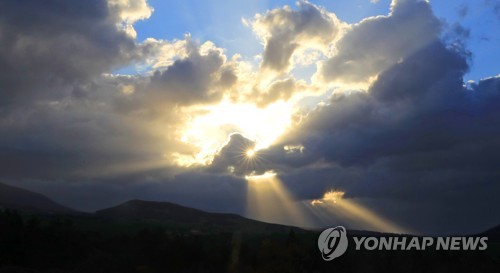 제주, 구름 많고 흐린 날씨…낮 최고 21∼25도