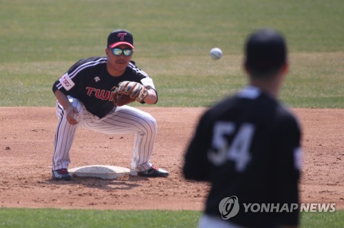 [프로야구 개막] ⑤ 전문가들 "두산·키움 양강…복병 롯데·KIA·삼성"