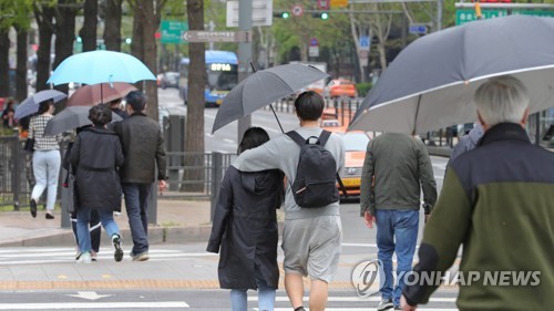 전북 맑다가 밤부터 비…내일까지 최고 80㎜