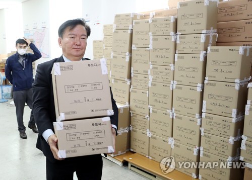 민경욱, 연수구선관위 고발…"법원 보존 결정한 증거 제출 안해"