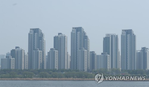 서울 아파트값 하락 4주 연속 둔화…"눈치보기 장세 계속"