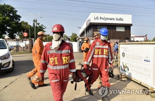 LG화학 "인도공장 2차누출 아니다…만약 사태 대비해 대피한 것"