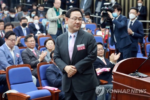 주호영 "가까운 시일내 김종인 만날것…미래한국과 조속히 통합"