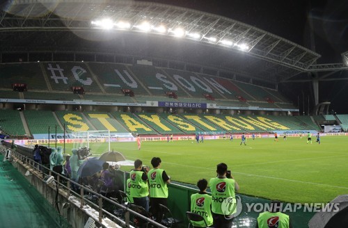 '개막축포' 이동국 "세계에 K리그 높은 수준 보여주고 싶었다"