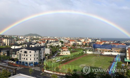 제주 호우경보 해제…비바람에 곳곳 피해 발생