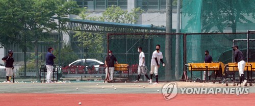 고교야구, 2·3학년 등교 맞춰 '기지개'…KBO 1차 지명 미뤄질듯