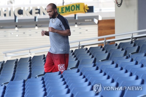 '망명객' 페르난데스·데스파이네가 펼치는 '쿠바 야구'의 진수