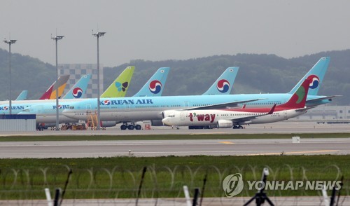 항공업계 국제선 운항재개 '날갯짓'…일각에선 "아직 응급실"