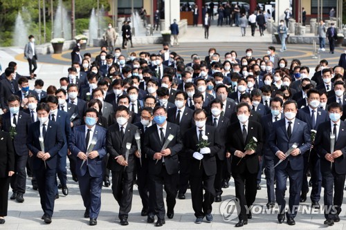 민주, 통합에 '5·18 역사왜곡처벌법' 처리 촉구