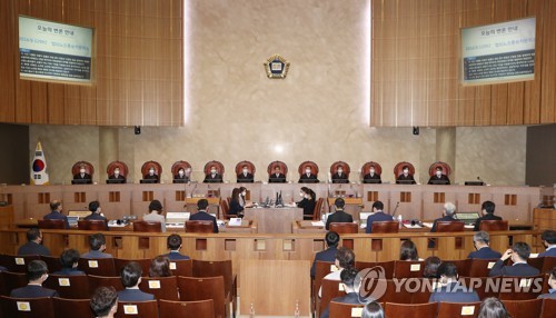 '전교조 법외노조' 찬반 격돌…"행정권 남용" vs "당연한 명령"(종합)