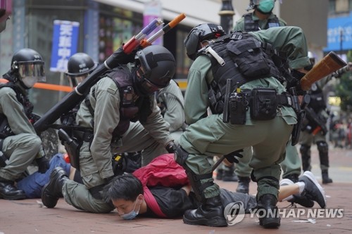 중국군, 홍콩 시위대에 경고…"국가안보 수호할 능력 있어"