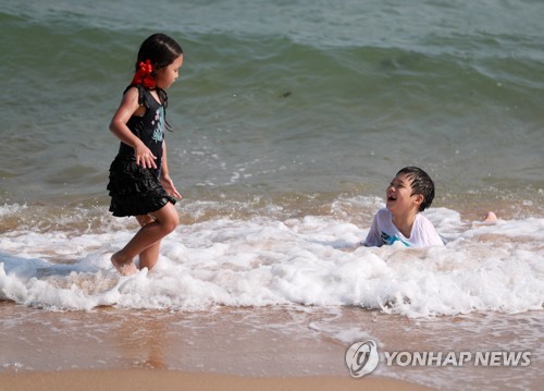 [내일날씨] 낮 최고 30도 초여름 날씨 계속…오전 중부내륙 빗방울